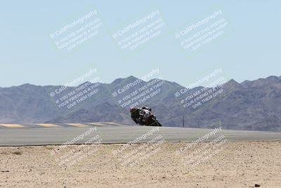 media/Apr-20-2025-CVMA (Sun) [[39090e8767]]/Race 9-Formula LW Twins Shootout/